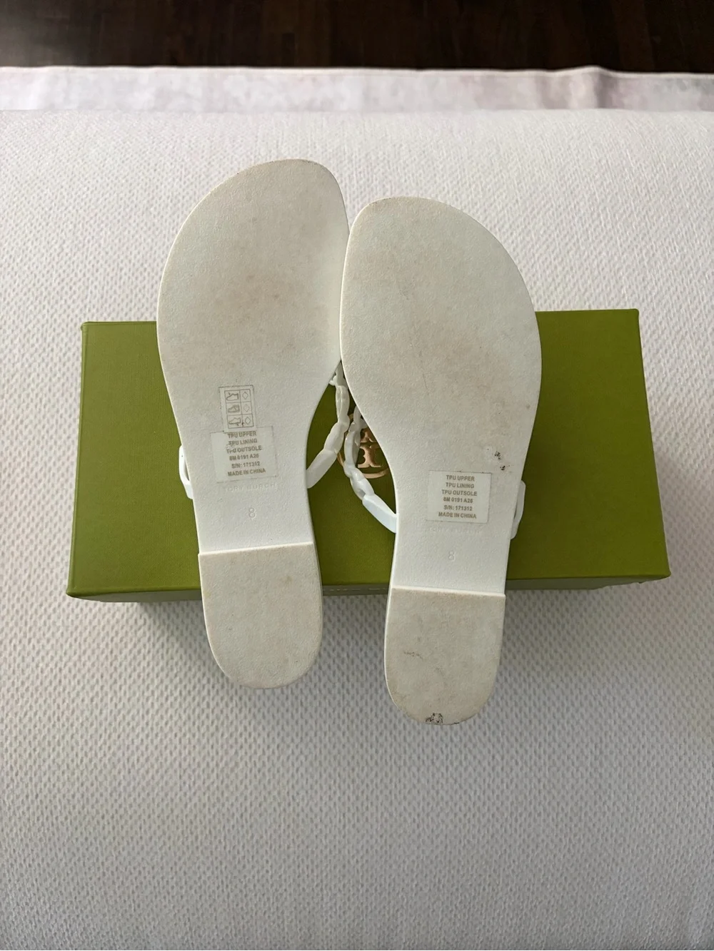 Tory Burch White Chain-Link Flip Flop Sandals Jelly